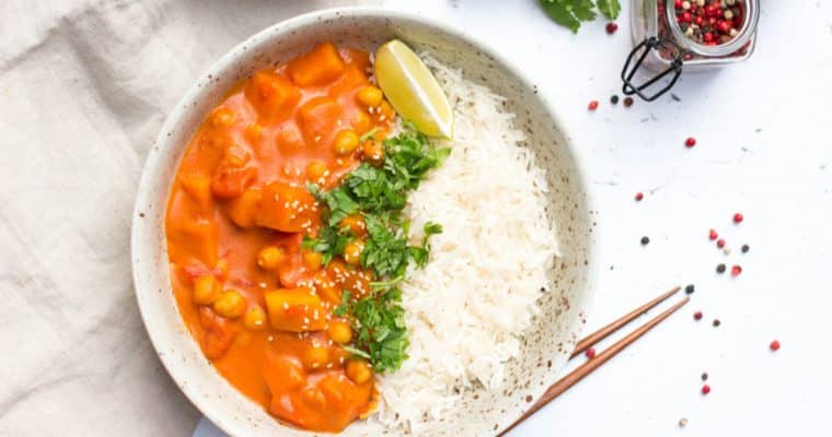 Zachte curry met pompoen met rijst