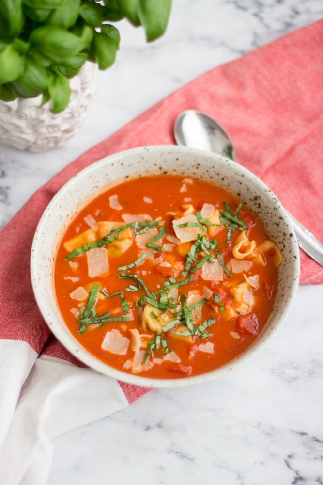 tomatensoep tortellini pasta maaltijdsoep soep dinner lunch gezond