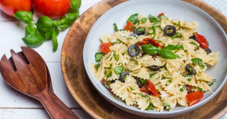 italiaanse pasta salade gezond healthy gemakkelijk lunch barbecue 1