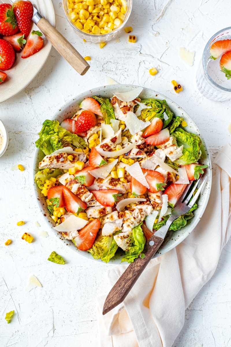 salade met kip en aardbeien